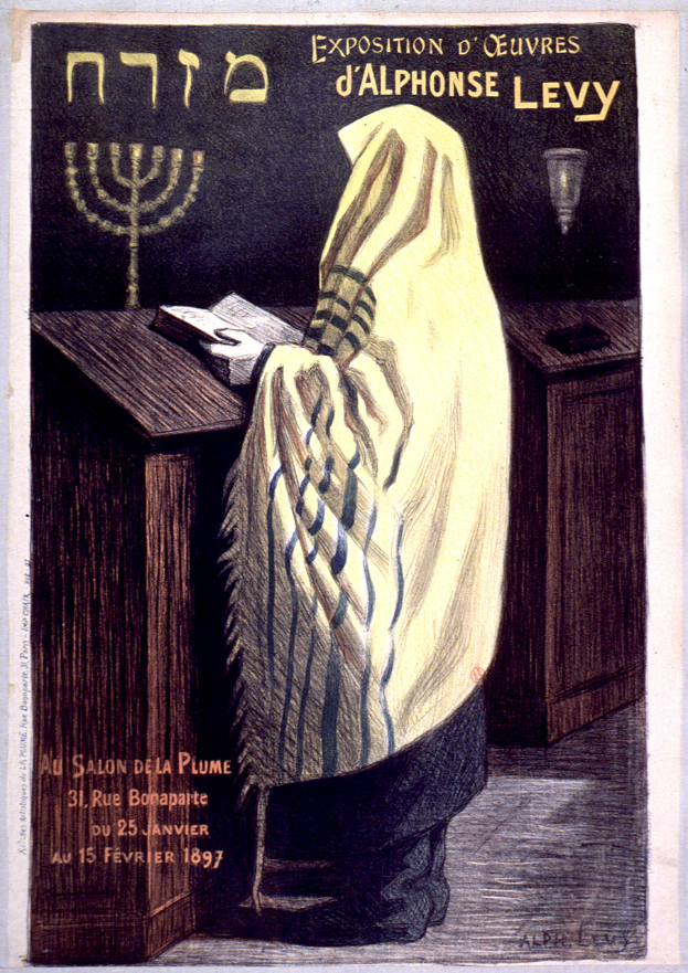 Ein Plakat, das eine jüdische Ausstellung in Paris ankündigt, zeigt eine Person vor einem Tisch mit einem Buch und einer Menora, sowie Ausstellungdetails.