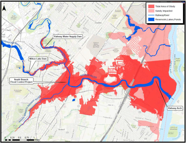 Eine Karte von New York City mit einem roten und blauen Farbschema, das die vorgeschlagenen Hochrisikogebiete anzeigt, einschließlich Textdetails über das Hochrisiko, betroffene Gewässertypen, Bevölkerungsauswirkung und Projektdauer.