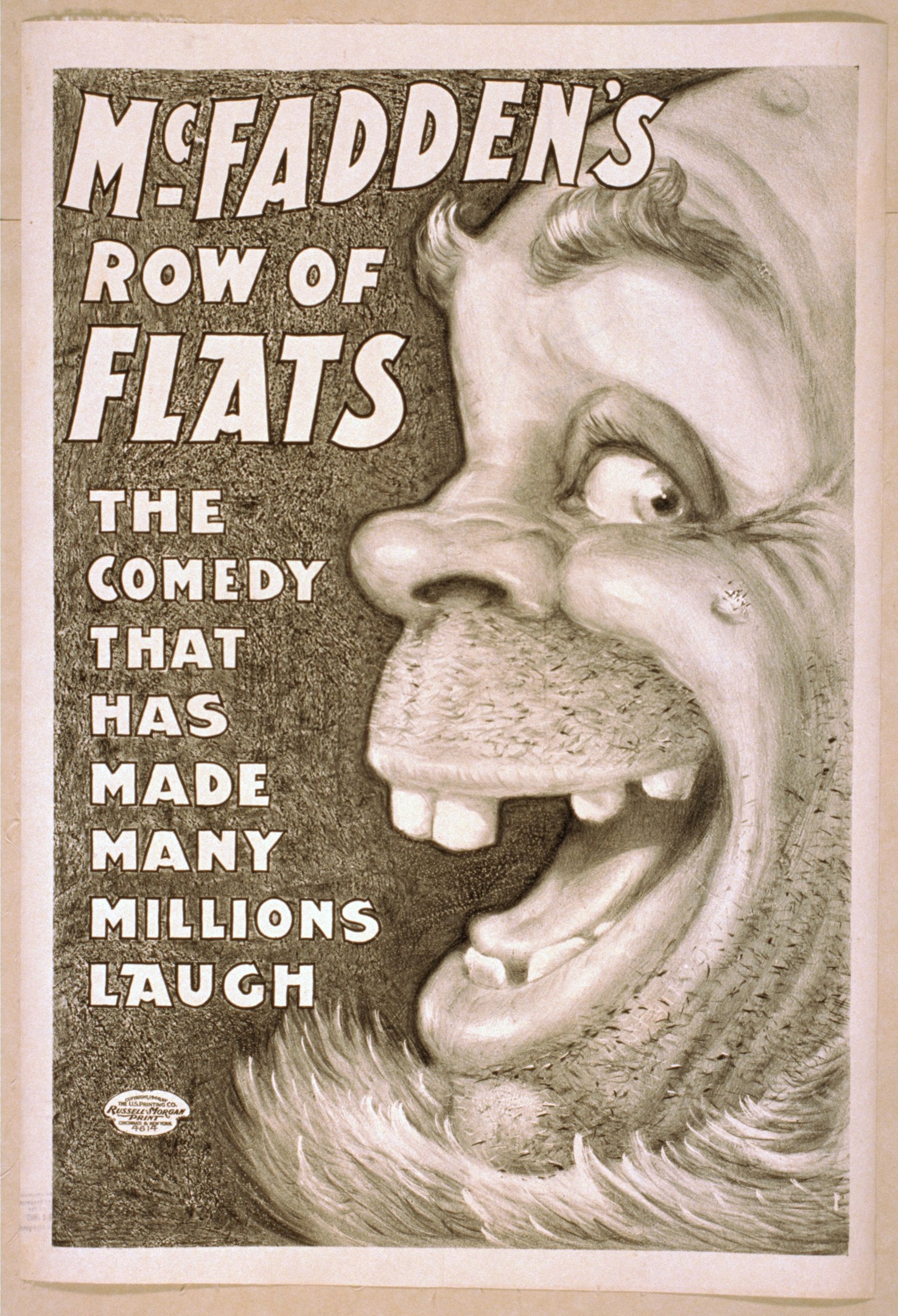 Plakat einer Person mit wildem Haar und einem breiten, zahnreichen Grinsen, das auf einem hellgelben Hintergrund lächelt, mit dem Text "McFadden's Row of Flats: The Comedy That Has Made Many Millions Laugh" über das Bild.