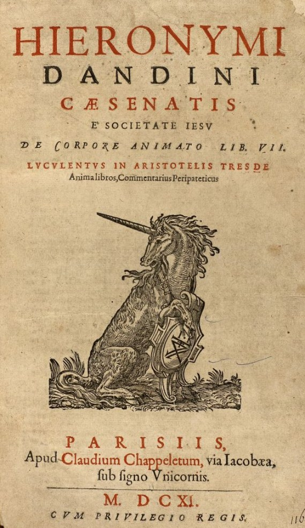 Ein aufgeschlagenes Buch mit einer Zeichnung eines majestätischen Einhorns mit wallender Mähne und Schweif, weit aufgerissenen Augen und leicht geöffnetem Mund.