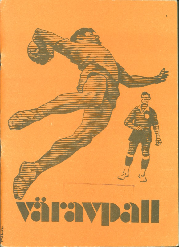 Ein Buchumschlag mit einem Mann in einem Fußballtrikot, der einen Fußball tritt, mit der Aufschrift "Värvall Fußballprogramm".