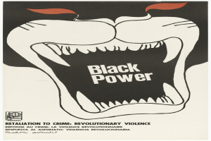 Ein Plakat mit einem schwarzen Power-Symbol, einem schwarzen Kreis mit weißem Rand und einem weißen Buchstaben 'P' in der Mitte und fetter Schrift, die 'Rache für Verbrechen, revolutionäre Gewalt' fordert, in der Mitte.