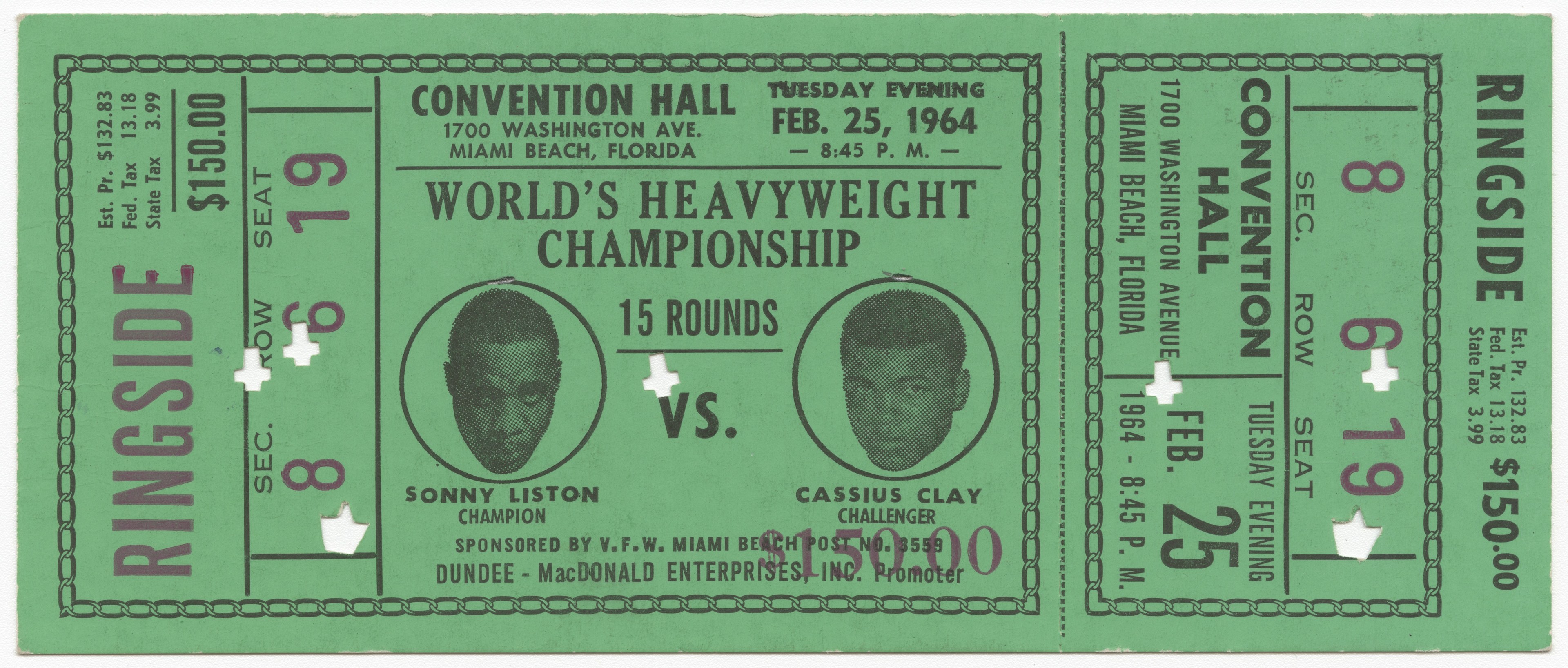 Grüne Eintrittskarte für die Weltmeisterschaft im Schwergewicht mit gedrucktem Text und Zahlen.