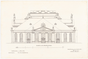 Ein detailliertes Zeichnung eines Schlosshof-Gebäudes in Dresden, Deutschland, mit zahlreichen Fenstern und Statuen, skizziert auf einem Blatt Papier mit sichtbarem Text.