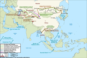 Detailierte Weltkarte mit Vorschau auf Öl- und Gasleitungen, einschließlich Routen durch Länder, wichtige Städte, Gewässer und erklärenden Text.