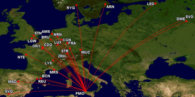 Europakarte mit roten Linien, die eine kreisförmige Flugroute von London nach London nachzeichnen, begleitet von beschreibendem Text.
